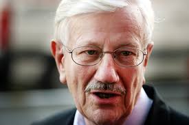 France gall, charles aznavour, maria pacôme, jean piat ou encore 2018 aura aussi été marquée par la mort prématurée du rappeur mac miller, qui a succombé à une overdose à 26 ans, et au dj avicii, qui s'est suicidé en. Ils Nous Ont Quittes En 2018