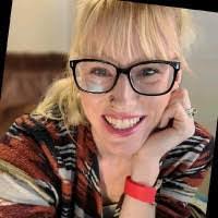 Vicki Stanton's Instagram, Twitter & Facebook