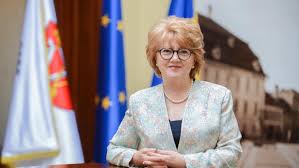 Oare umbla cainii cu colaci in coada in tarile calde? JudecÄtorii Au Respins Validarea Mandatului De Primar Al Sibiului Pentru Astrid Fodor Ce Se IntamplÄ In Acest Caz