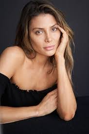 Carly Diamond's Instagram, Twitter & Facebook