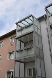 Loggiaverbau In Grau Und Allesn Ral Farben Fenster Schmidinger Schiebefenster Balkon Balkonuberdachung