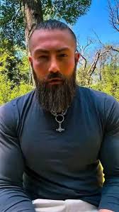 Lets confuse the youngsters. I'll go first Limewire