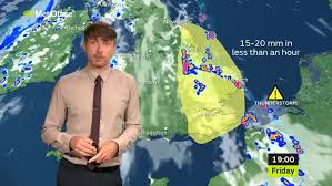 Offering weather forecasts up to 14 days in advance, hourly forecasting, weather warnings and more. Greater Manchester Weather Forecast As Temperatures Set To Hit 31c Tomorrow Manchester Evening News