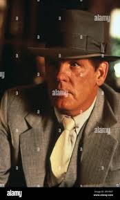 NICK NOLTE in MULHOLLAND FALLS 1996 director LEE TAMAHORI story Peter Dexter  and Floyd Mutrux music Dave Grusin costume design Ellen Mirojnick Largo  Entertainment
