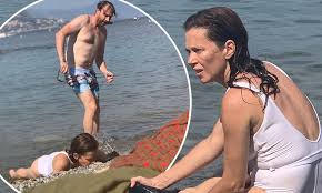 Check out full gallery with 144 pictures of anna friel. Anna Friel 43 Looks Incredible In Racy White Swimsuit As She Enjoys A Dip In The Ocean Daily Mail Online