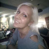 Laura Sirianni's Instagram, Twitter & Facebook