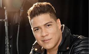 Reconocido cantante vallenato perdió demanda y deberá pagarle una millonada  a su antiguo bajista