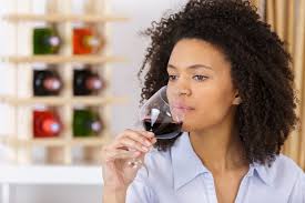 Large glass of wine a day damages fertility, study finds
