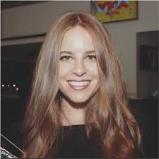 Arielle Rose's Instagram, Twitter & Facebook