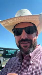 HAILEY KINSEL WHERE YOU AT? 👀 yahoo. #lukebranquinho  #thelukebranquinhoshow #rodeo #calgarystampede #haileykinsel