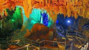 Untuk informasi lebih detail atau melakukan reservasi, anda. 10 Wisata Gua Di Jawa Timur Terpopuler Tidak Hanya Di Pacitan Surabaya Liputan6 Com