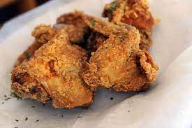 Best Fried Chicken In New Orleans New Orlean S Local Guide Places To Eat Breakfast Food Fried Chicken