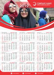 Desain kalender dinding isi 2 bulan ini simpel dan memberi ruang foto yang termuat besar, jadi cocoknya buat kalender perusahaan atau kantor dinas. Desain Kalender 2019 13 Toko Fadhil Template