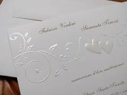 Promessa di matrimonio · unione civile · shiddukh · festa di fidanzamento · stag and doe · miai · licenza di matrimonio · save the date · partecipazioni di matrimonio · lista nozze · bridal shower · addio al celibato · rehearsal dinner · polterabend: Partecipazione Con Cuori In Perla In Cartoncino Avorio