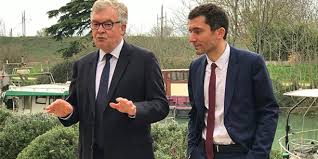 Initialement prévues en mars 2021, les élections régionales de 2021 d'occitanie se dérouleront les 20 et 27 juin 2021 afin de renouveler les membres du conseil régional de la région française d'occitanie. Regionales Occitanie Jean Paul Garraud Rn Face A Carole Delga