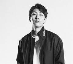 Way back home mungkin adalah lagu yang paling sukses untuk keluar dari korea selatan pada tahun 2018. Singer Songwriter Shaun Excites Fans With New Ep Album