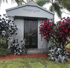 Many arrangements are comparable to the cost of ground burial. Jahseh S Grave Alrightlauren The Address The Gardens Cemetery In Boca Raton Visitors Welcome Rappers Rest In Peace I Love You Forever