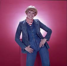 Media in category zsuzsa cserháti the following 10 files are in this category, out of 10 total. A Nap Sztorija Cserhati Zsuzsa Ma Lenne 70 Eves