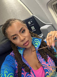 Sonya Holley's Instagram, Twitter & Facebook