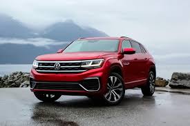 The 2020 atlas cross sport has every technology and passenger convenience imaginable. 2020 Volkswagen Atlas Cross Sport First Drive Review A Focus Group Gone Right Carbuzz