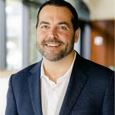 Jennifer Colman's Instagram, Twitter & Facebook