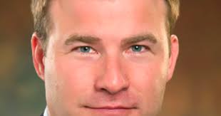 Wells adds commercial bankers to local hub