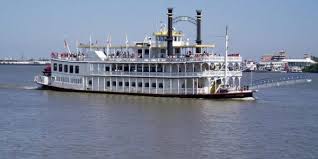 Where is the most famous christmas tree in nyc located? New Orleans Dinner Cruises Creole Queen Vs Steamboat Natchez
