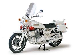 October 1968 750cc triumph suzuki 305 cycle world motorcycle magazine. Suzuki Gsx750 Police Bike
