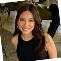 Shayna Lopez's Instagram, Twitter & Facebook