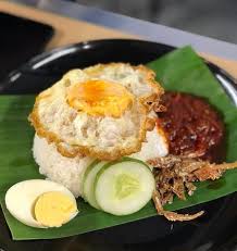 Jul 15, 2020 · selamat pagi semua.serapan pagi kami hari ni,nasi lemak telur mata teh o panas.apa menu pagi anda pula. Nasi Lemak With Telur Mata With Delicious Special Sambal Bilis Picture Of Kajang Hulu Langat District Tripadvisor