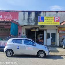 Sekolah Memandu Maju LC