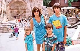 Pe numele autorului faptei a fost deschis dosar penal sub acuzațiile de omor și tentative de omor asupra unui membru al familiei. Cine Este Liliana È™tefan Iubita È™i Mama Copiilor Lui Dan Bittman Galerie Foto Galerie Foto Stiri Vedete Si Evenimente Viva Ro