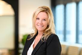 Famous for his fast and furious play, o'sullivan is adept with his left arm as well as his right, something that in the past has. Sheri Sullivan Ey Global And Ey Americas Payroll Operate Leader Ey Global