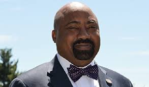 Adam Cloud's Instagram, Twitter & Facebook