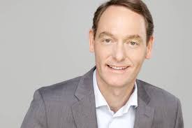 Krever rentekutt mot oljepriskollaps