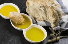 Decouvrez Les Bienfaits De La Consommation De L Huile D Olive Avec Du Pain