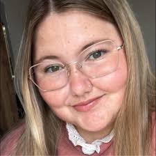 Hi, does anybody know where I can buy some Diamond Art Painting kits in  Estepona, please?