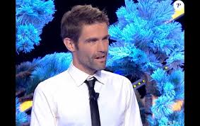 .questions pour un champion propose aux candidats de france 3 de répondre à des questions de culture générale sur plusieurs manches. Julien Candidat De Questions Pour Un Champion France 3 Purepeople