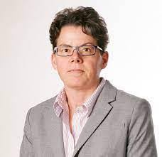 Andrea Plumb's Instagram, Twitter & Facebook