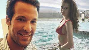 Elif aksu oyunculuk kariyerine futbolcu neymar ile reklam filminde rol alarak adım attı. Elif Aksu Nun Yeni Sevgilisi Elif Aksu Kimdir Magazin Haberleri Magazin Haberleri
