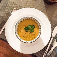Combinaison Soupe De Patate Douce Chou Fenouil Carotte Et Lentilles Corail Soupe Patate Douce Recettes De Cuisine Patates