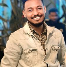 ሰላም ለእናንተ ይሁን ውድ አክባሪዎቼ ለምትሰጡኝ አስተያየት ከልብ አመሰግናለው የበለጠ እንድሰራ እንድጥር ብርታት  ስለሆናችሁኝ እግዚአብሄር ያክብርልኝ በቀጣይ ሀገር ውስጥ እና ከሀገር ውጭ በተለያዩ ኮንሰርቶች ብቅ ...