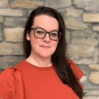 Lindsay Lau's Instagram, Twitter & Facebook