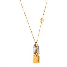 Even an experienced handbag connoisseur will not be able to make out the difference, unless they really take a magnifying glass and go into the details! Louis Vuitton Two Tone Nanogram Necklace Louis Vuitton Tlc