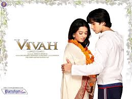 Pin By Emily Mclean On Bollywood Movies And Lines Bollywood Movies Romantic Photoshoot Shahid Kapoor