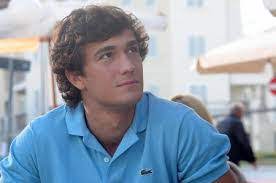 Questa nota catena di negozi è presente da anni con lo scopo di portare sulla tua tavola pesce fresco e di grande qualità per ogni occasione: Cinema Intervista A Eugenio Franceschini Protagonista Del Film Sapore Di Te