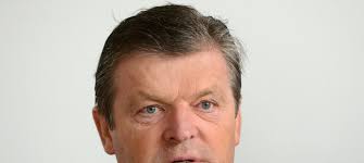 Syn hokejové legendy Šťastného zuří: Otec převedl luxusní areál na  podnikatele, ale je nesvéprávný!