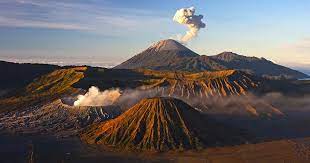 Sebelum mudik naik mobil pribadi, jangan lupa menyiapkan bekal makan dan minuman buat di jalan. Cara Cerdas Panduan Lengkap Wisata Ke Gunung Bromo Jawa Timur Menggunakan Bus Kereta Api Pesawat Udara Kendaraan Pribadi