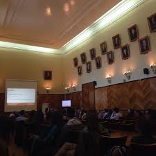 Biblioteca dispune de 3 săli de lectură. Facultatea De Litere University In Iasi