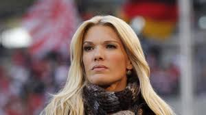 Sky sports darts stream | watch sky sports darts online. Jessica Kastrop Ein Fussballer Machte Mir Einen Heiratsantrag Welt